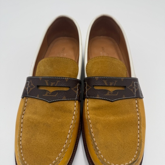 Louis Vuitton “Major” Monogram Strap Loafers – Mustard Suede – Made in Italy – - Picture 2 of 4